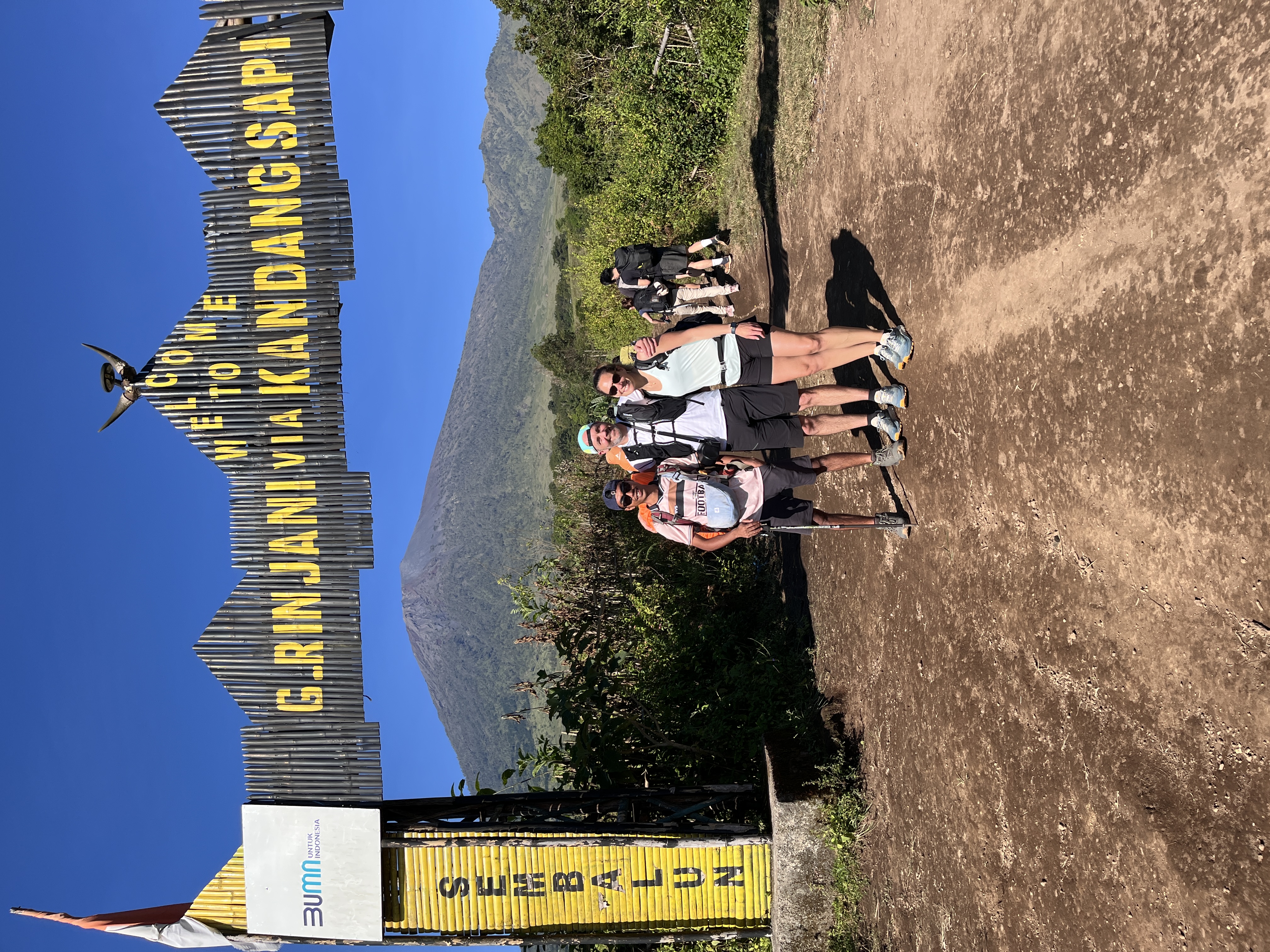 Sembalun entrance gate